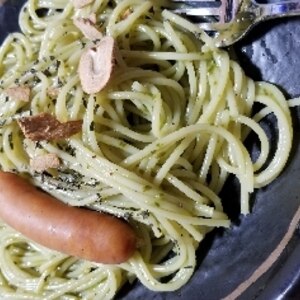 ウインナーとカリフラワーで☆バジル生パスタ